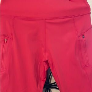 Women's Pink Leggings brand new never worn!!